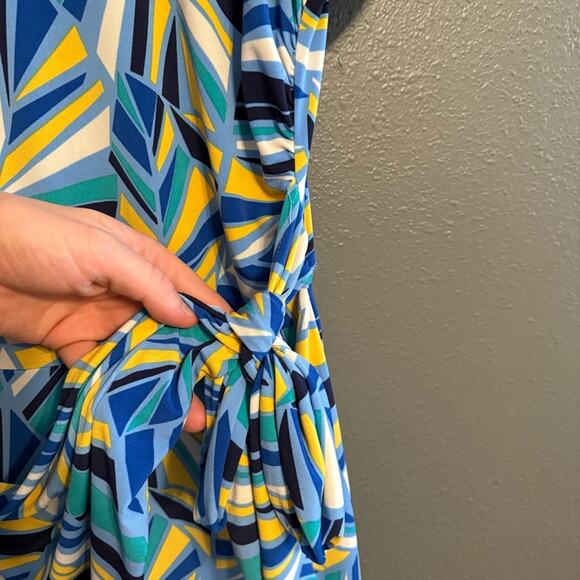 Maggy London Keyhole Dress Faux Wrap Size 10 - Picture 4 of 6